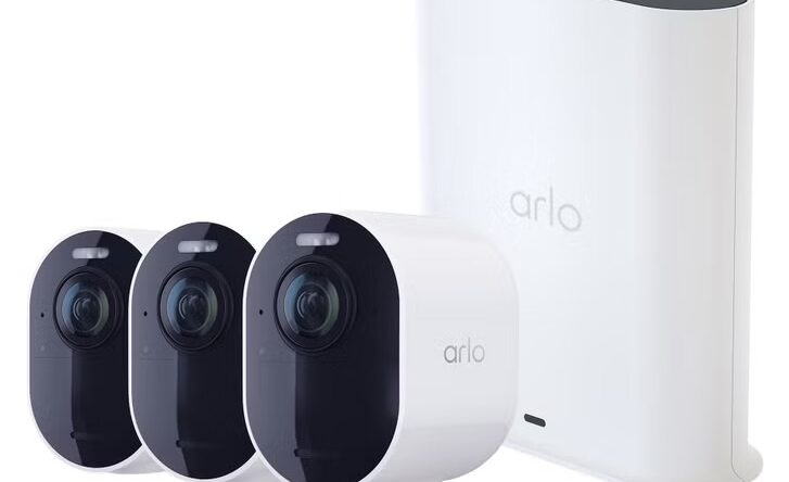 Arlo Ultra Security Camera 4K 3-pack