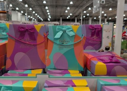 Gudrun Spring Bag Assorted Chocolates Gira Rdelll at Costco