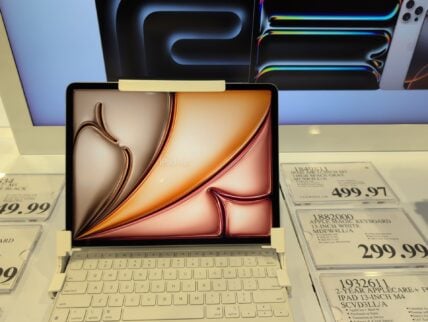 Ipad Air 11-inch M3 128gb Space Gray Mc9w4ll/a at Costco