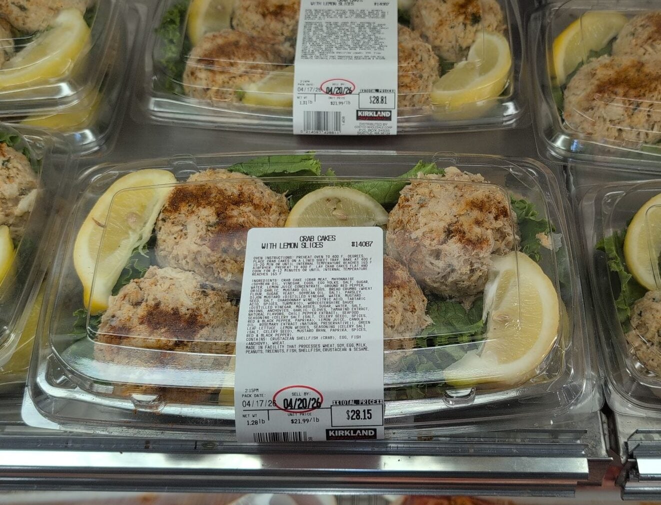 Crab Cakes with Lemon Wedges