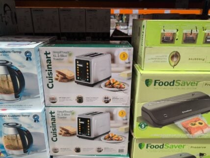 Cuisinart 2 Slice Digital Toaster 5 Bread Presets Crumb Tray at Costco