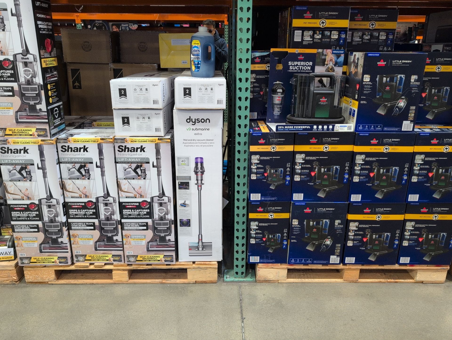 Dyson V9 Submarine Wet & Dry Cordless Vacuum