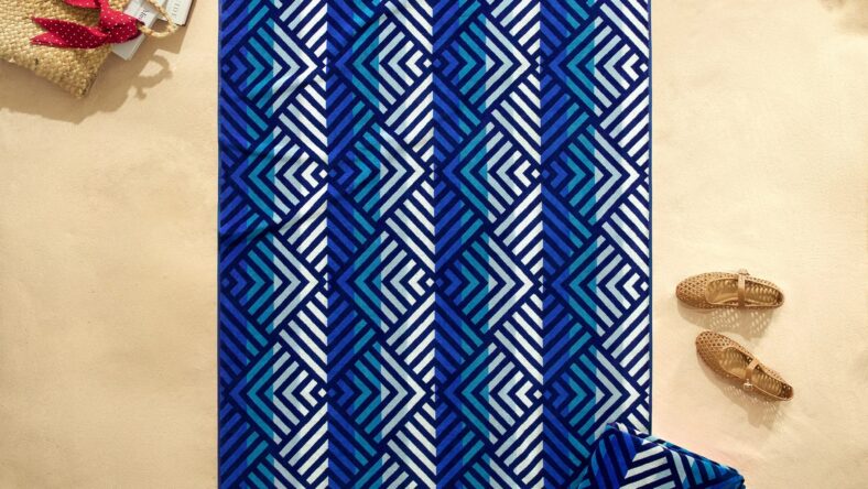Reversible Jacquard Beach Towel