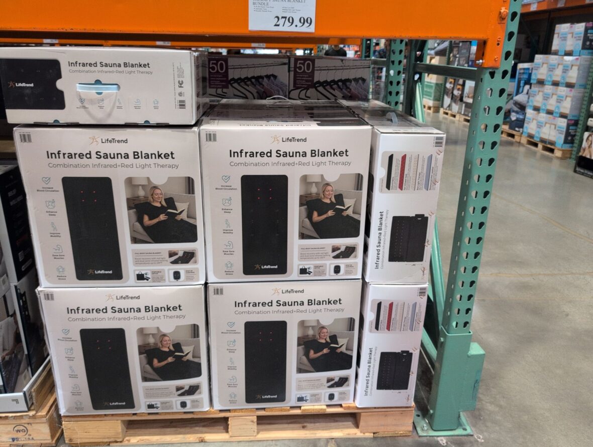 Lifetrend Red Light Therapy Sauna Blanket Bundle 86-186 Degree Temp Range at Costco