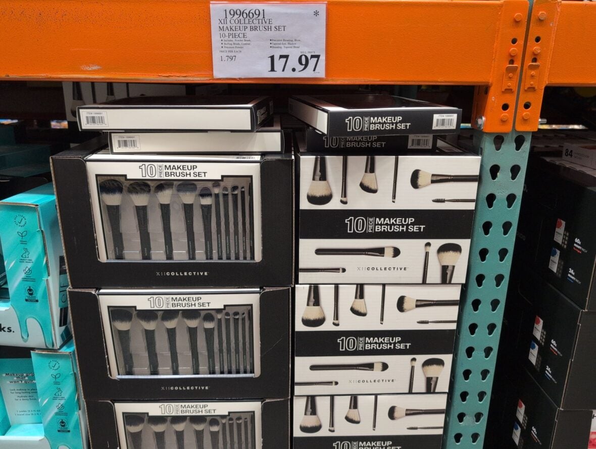 Xii Collective Makeup Brush Set *nielsen Total Us View L52w Week Ending 2/21/26 at Costco