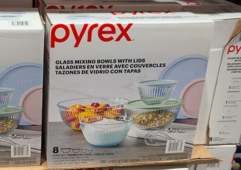 Pyrex 8-Piece Clear Glass Mixing Bowl Set at Costco