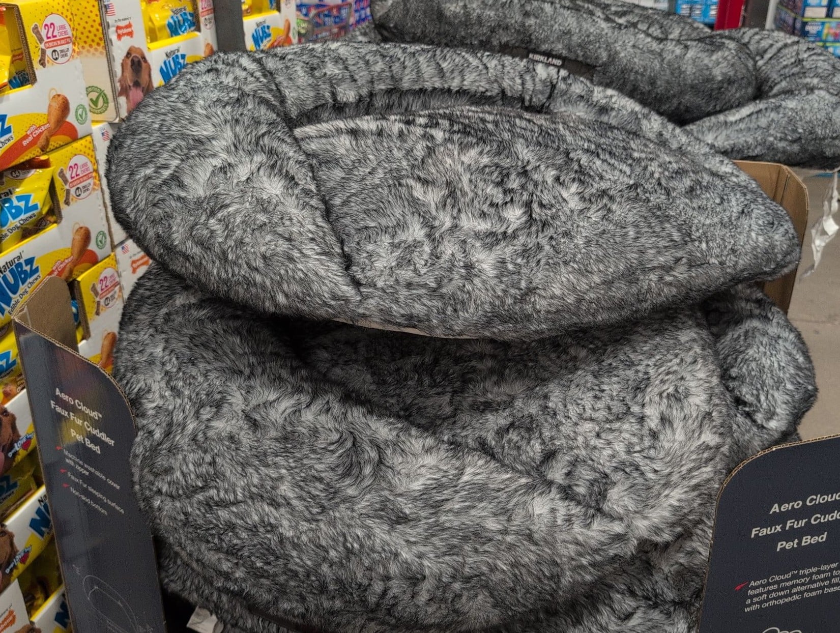 Kirkland Signature Faux Fur Cuddler Pet Bed